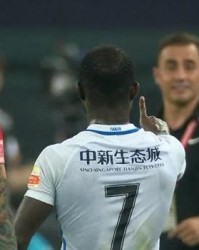  尼斯主帅赛后炮轰裁判误判引风波  