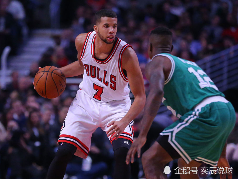  班凯罗首秀惊艳魔术新秀击败活塞